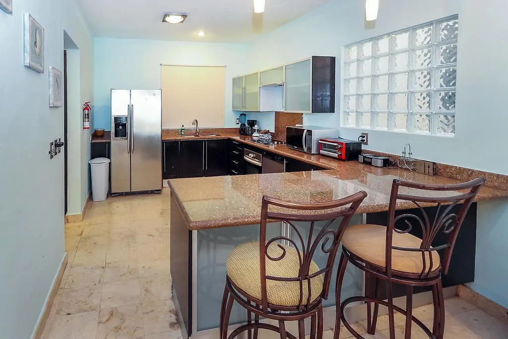 Beachfront Condo, 2 Bedroom - Ocean View At Corto Maltes Playa del Carmen 0*,